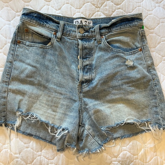 THE KNOCKOUT HIGH RISE SHORT - Picture 4 of 9